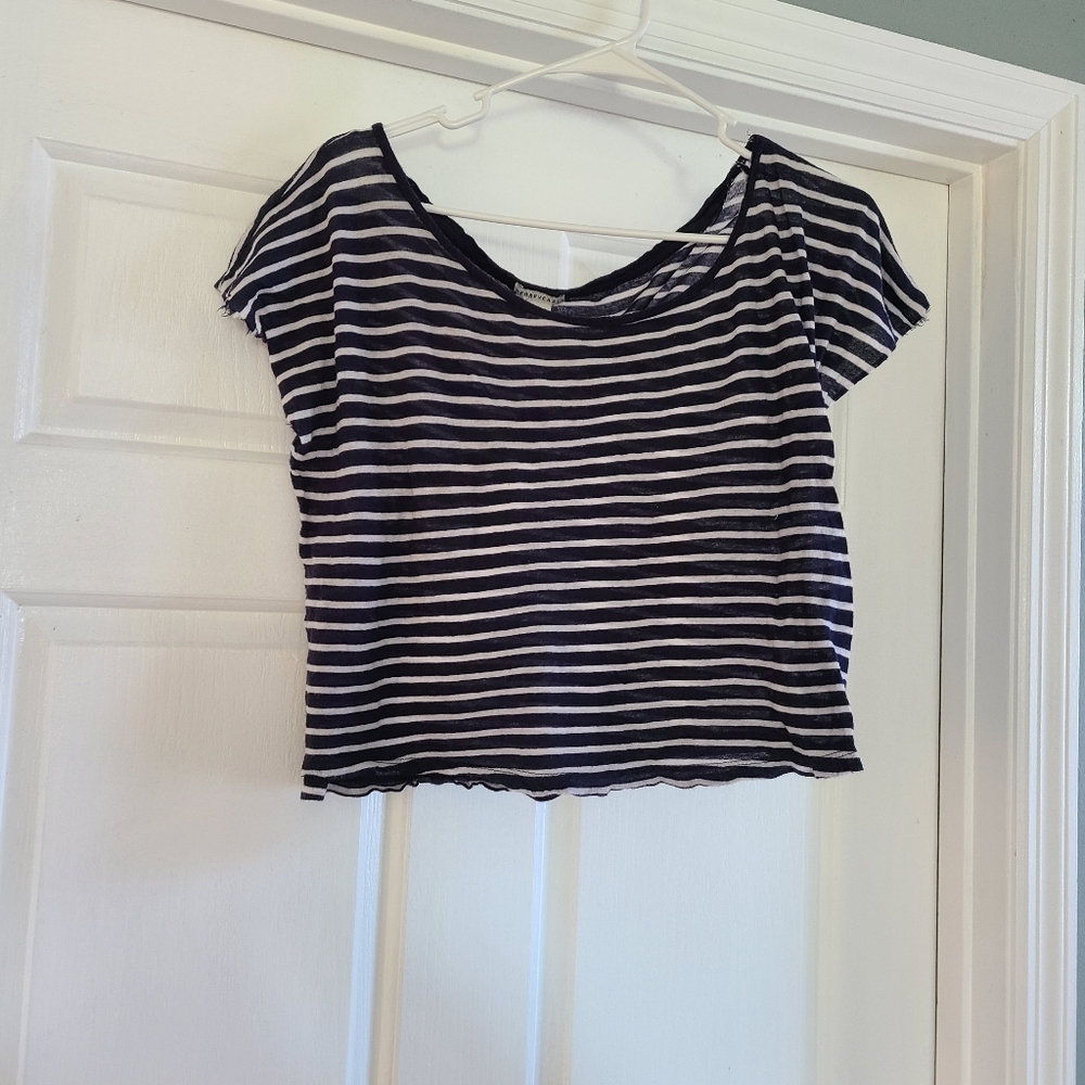 ❄B1G2 ❄ F21 top